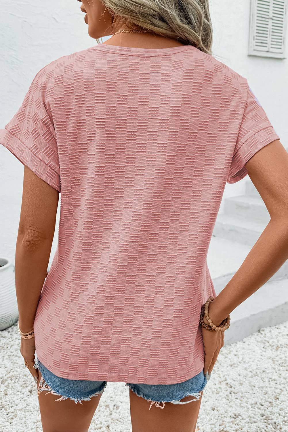 Checkered Textured Round Neck T-shirt: Apricot Pink